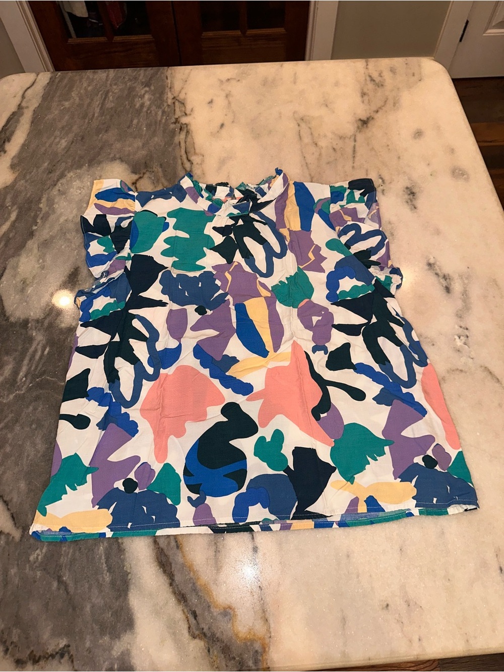 THML Size XL Multicolor Abstract Ruffle Sleeve Blouse Ruffle Sleeve‎ - Picture 3 of 12